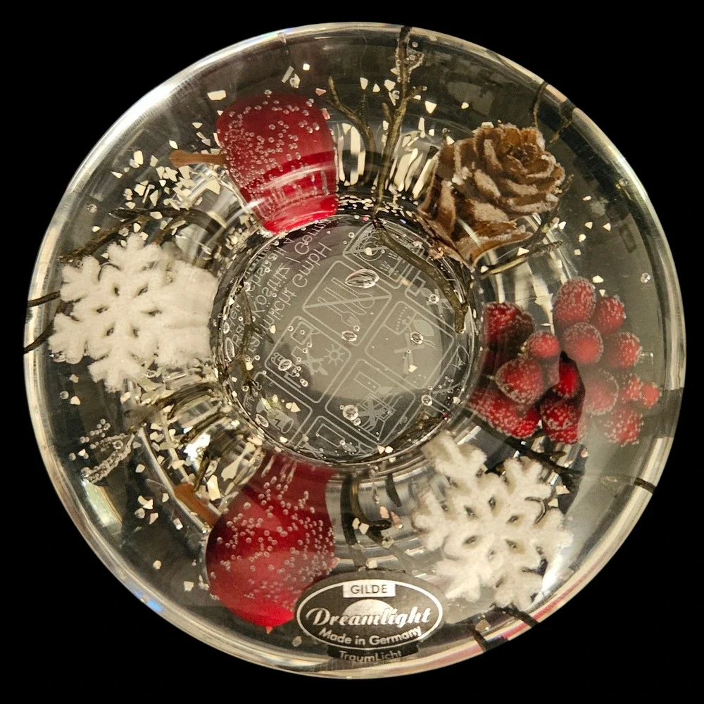 Gilde Dreamlight Christmas Votive Candle Holder Pinecones Berries Snowflakes